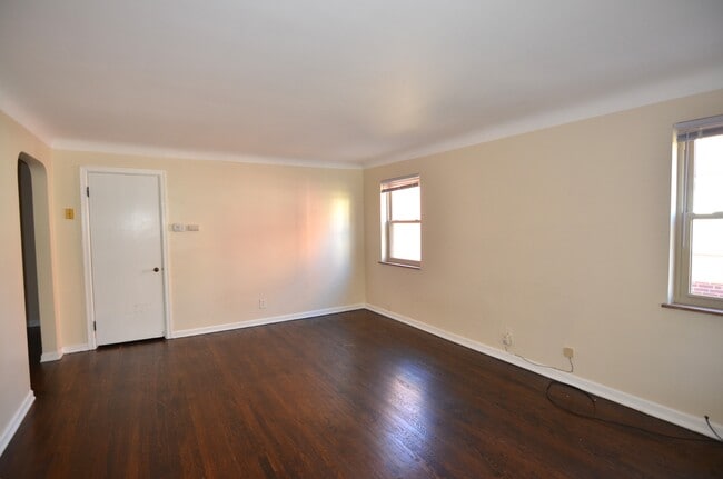 Photo - 6235 Cortelyou Ave Unidad 1