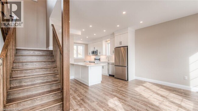 Photo - 1436 Franklin Blvd