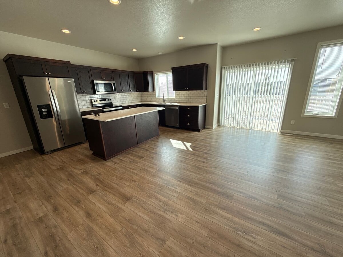 Photo - 3033 39th Ave S