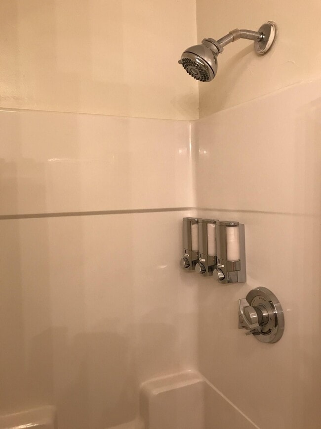 Photo - 135 W 8th St