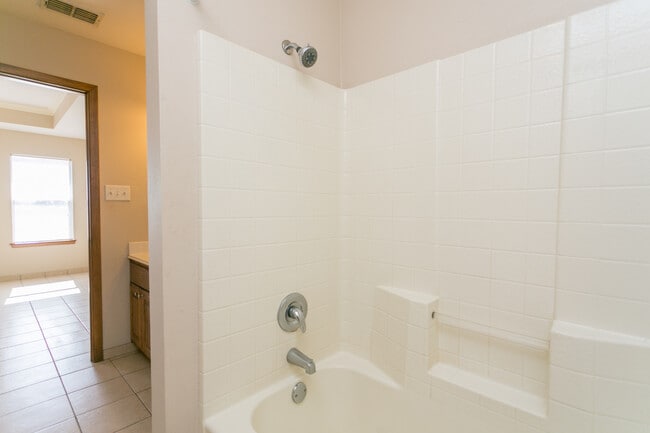 Photo - 16160 Rolling Meadows Dr Unit 16162