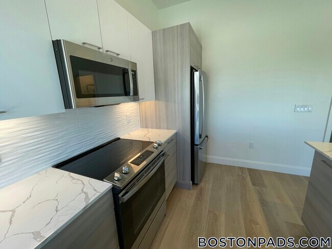 Photo - 1079 Commonwealth Ave Unidad 410