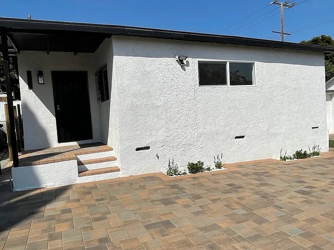 Building Photo - 5-135 S Grand Ave Rental