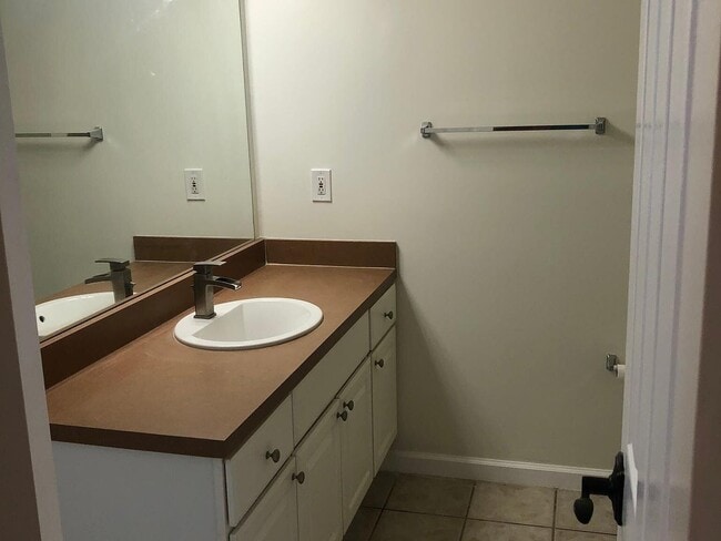 Photo - 2028 Alta Meadows Ln