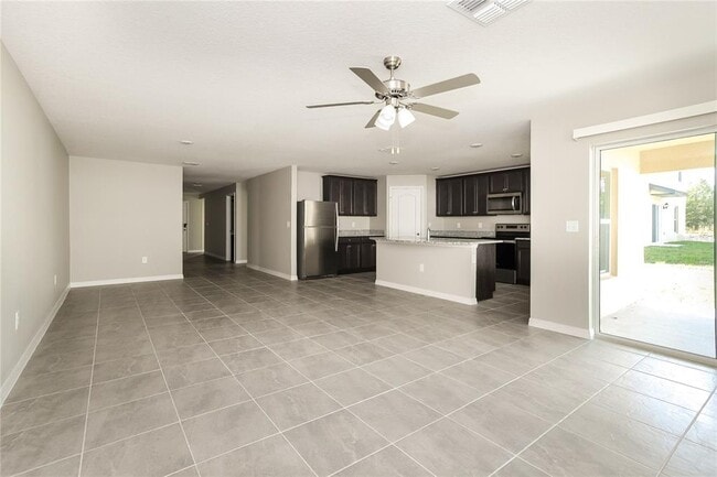 Photo - 123 Violet Ct