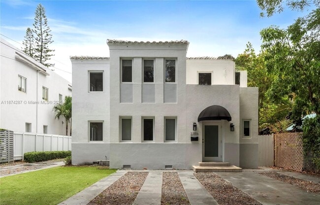Building Photo - 2356 SW 16th Ave Rental