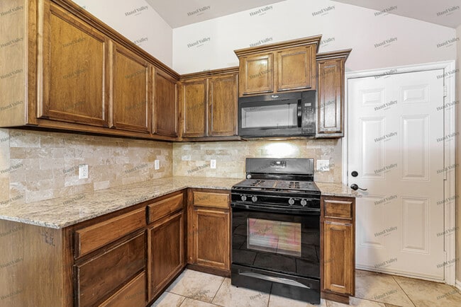 1225 Hickory Creek Dr