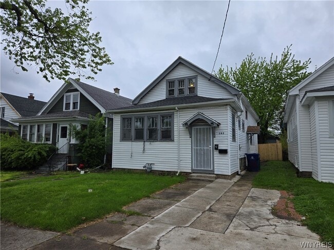 Photo - 162 Bickford Ave