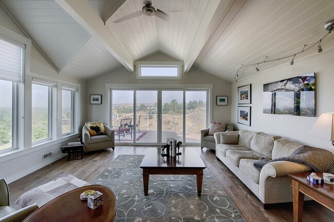 Photo - Boise, Beautiful home in the Foothills with lots of privacy