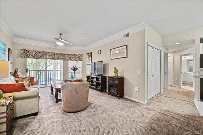 Photo - 5174 Northridge Rd Unit 211