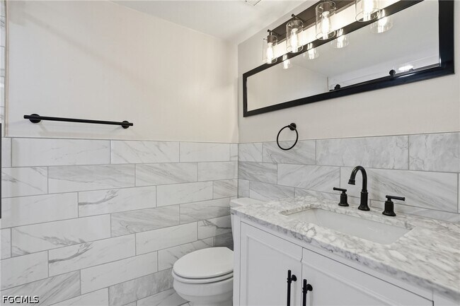 Photo - 2885 Palm Beach Blvd Unit 402