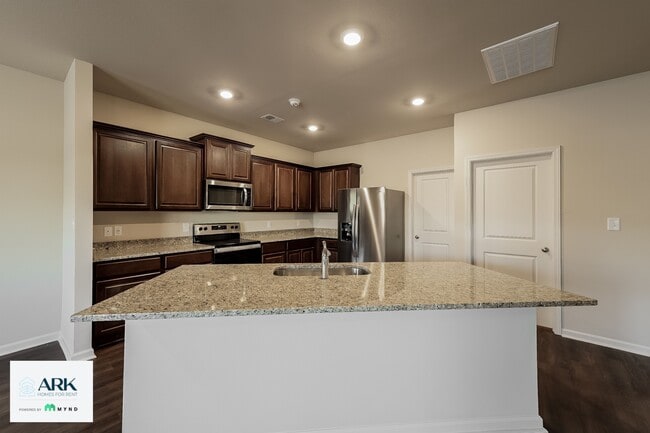 450 Clover Cir