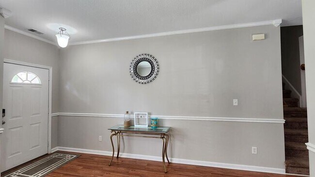 Photo - 440 Garcia Dr