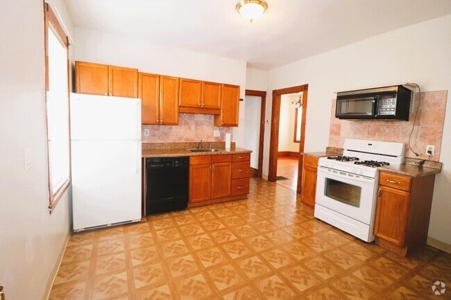Building Photo - 14 Huntoon St Unit 3 Rental