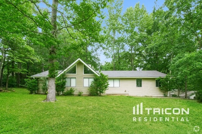 Building Photo - 2 Ironwood Ct Rental