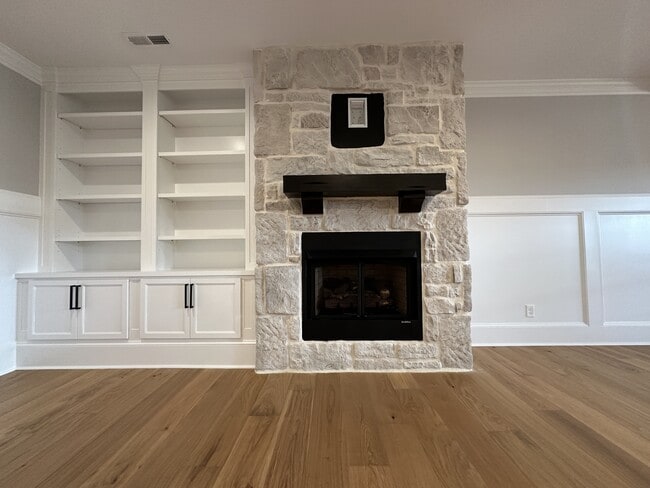 Photo - 1137 N Westyn Lp