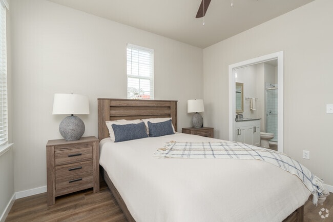 2BR, 2BA - 1,283SF - Primary Bedroom