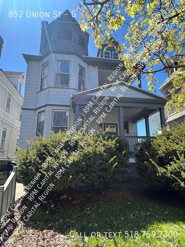 Building Photo - 852 Union St Unit G