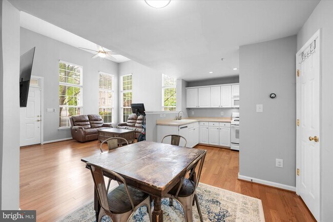 Photo - 4910 Barbour Dr
