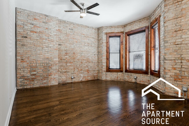 Building Photo - 1758 W Montrose Ave Unit 1