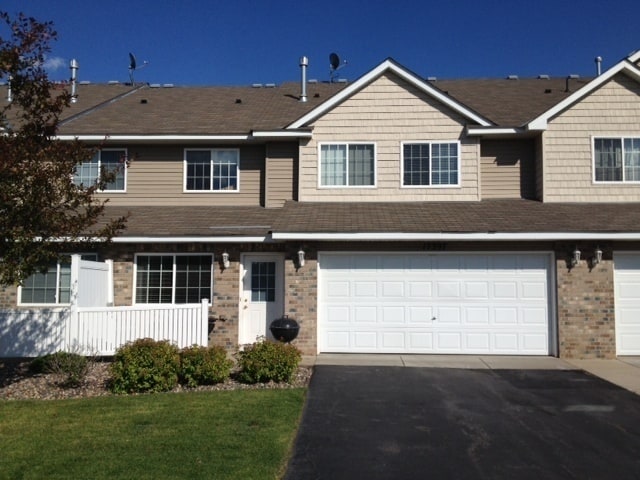 Easy Living On Gettysburg Way - Easy Living On Gettysburg Way Townhome