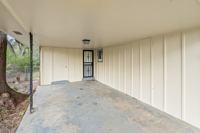 Photo - Fully Renovated Whitehaven Gem - Open To Section 8