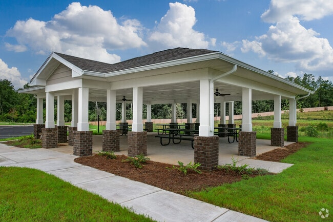 Sector de parrilla al aire libre - The Vinings of Augusta Senior Community