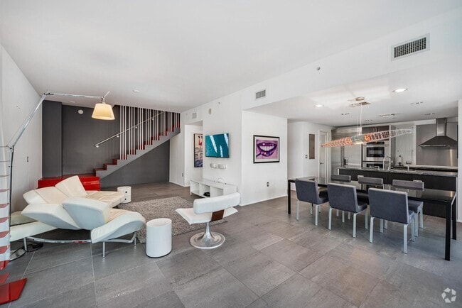 Building Photo - 6103 Aqua Ave Unit # 104 Rental