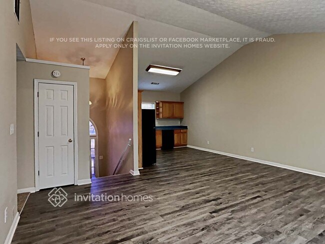 Photo - 70 Eastwood Forest