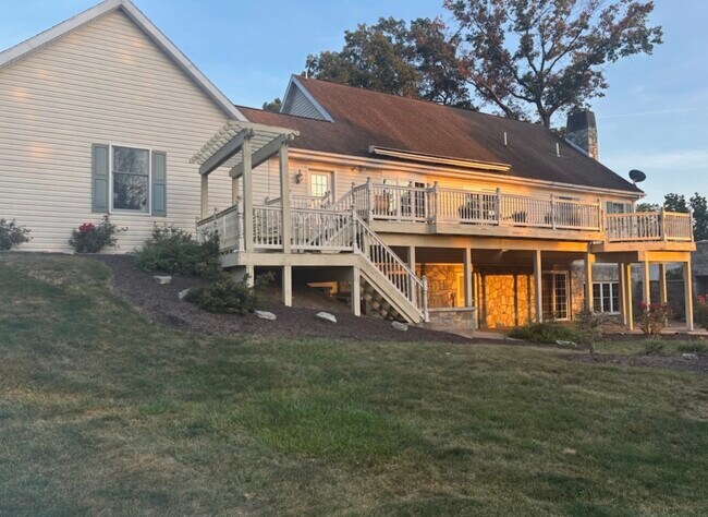 Photo - 411 Firehouse Rd