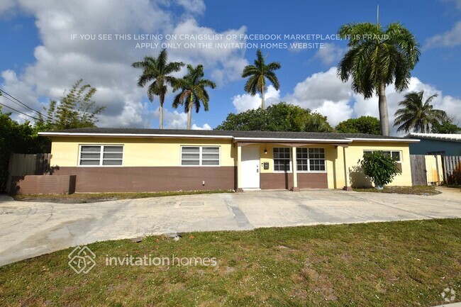 Building Photo - 2081 SW 27th Ave Rental