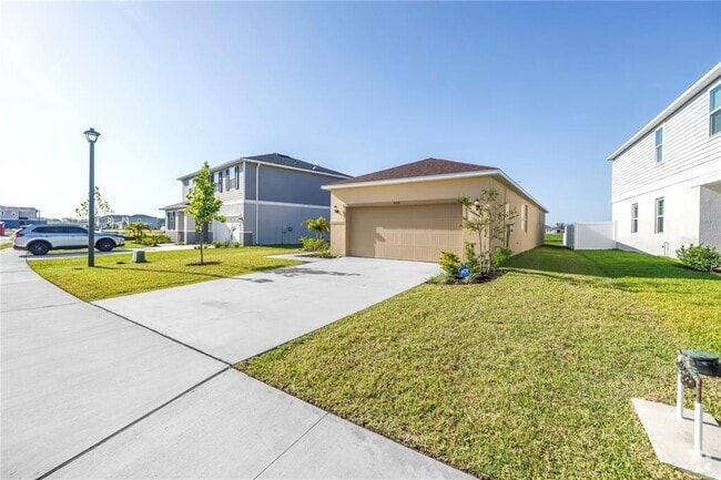 Building Photo - 9335 Sandy Bluffs Circle Rental