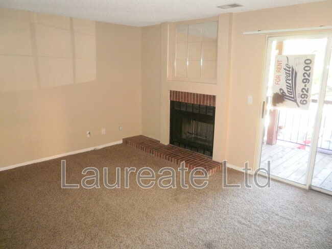 4899 S Dudley St Unidad C11