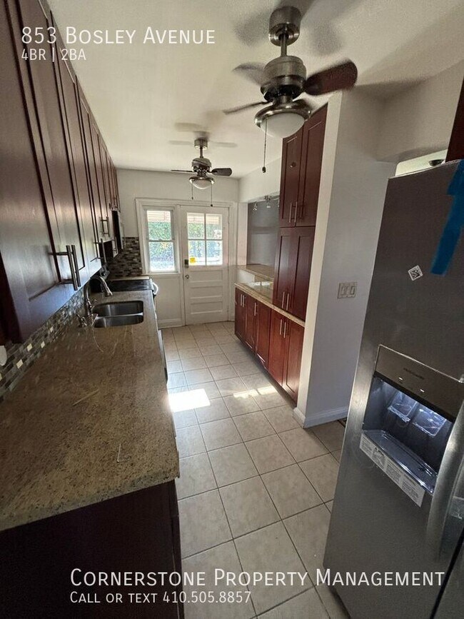 Photo - 853 Bosley Ave Casa