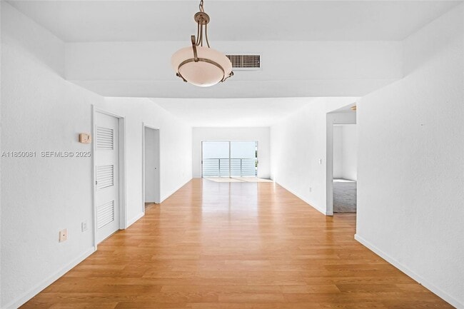 Photo - 1880 S Treasure Dr Unit 4M