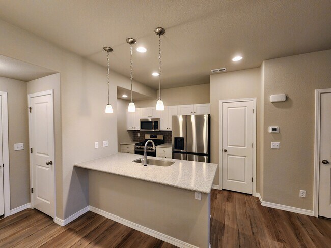 Photo - 7792 Tuttle Vw