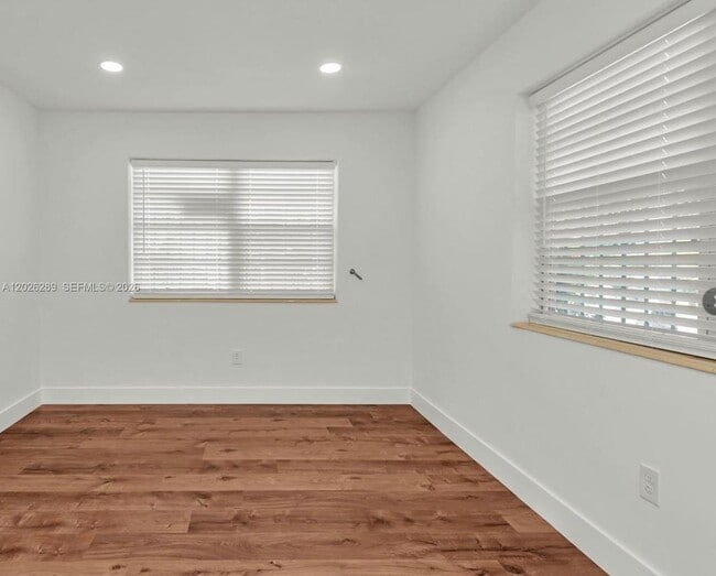 Photo - 4200 NE 1st Ave