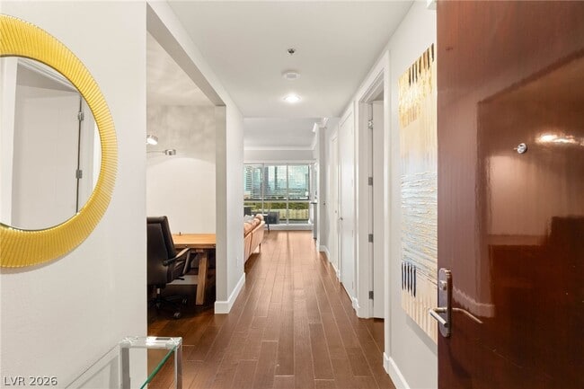 Photo - 4575 Dean Martin Dr Unidad 1007