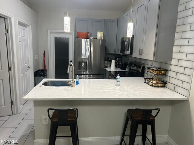 Photo - 6001 Ida Ave N