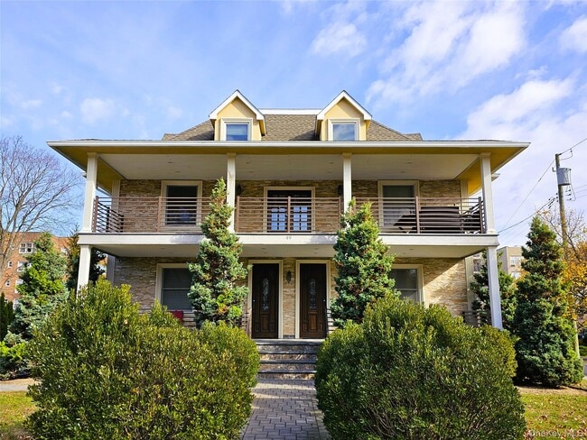 Building Photo - 49 Greenridge Ave Unit 1