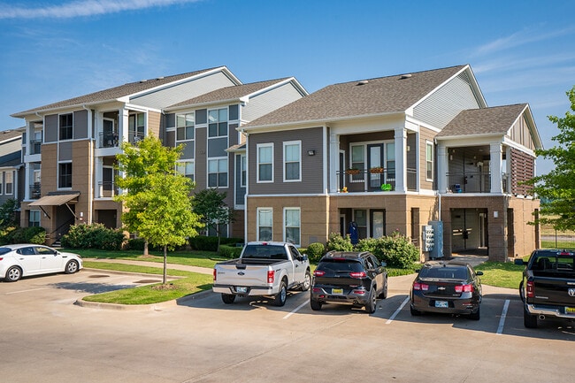 Encore Memorial Apartments For Rent in Bixby, OK