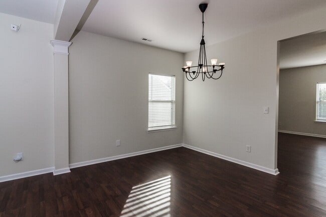 Photo - 15134 De Havilland Dr