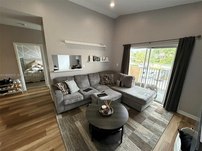 Photo - 2301 NW 96th Terrace Unidad 16D