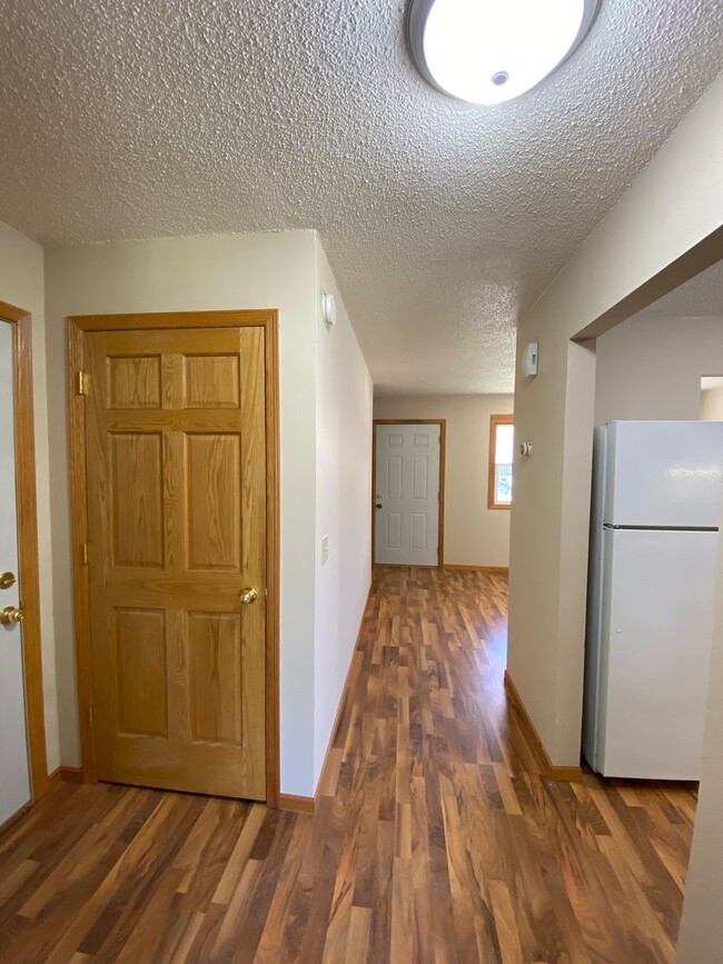 2 Bed 1 Bath Townhome - 2 Bed 1 Bath Townhome