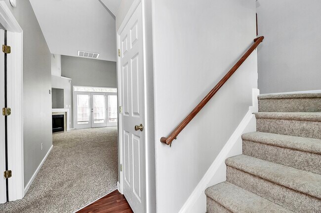 Photo - 141 Ross Moore Ave