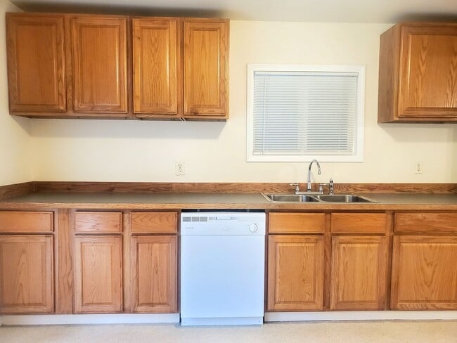 Photo - 2 bdrm, 1 bath house $1895 rent,