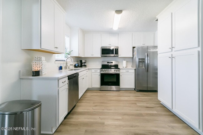 Photo - 6221 Ashwood Ln