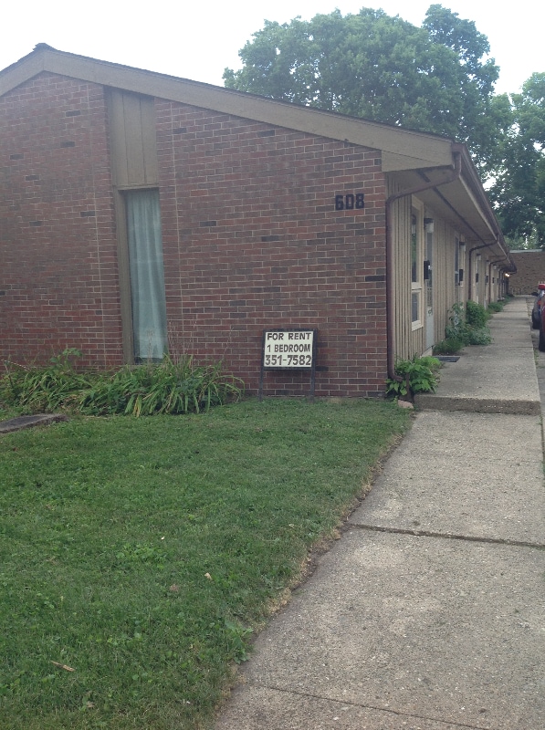 Photo - 608 W Green St Unit Apt