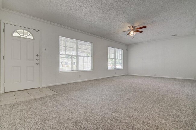 Photo - 8803 Brookfield Dr