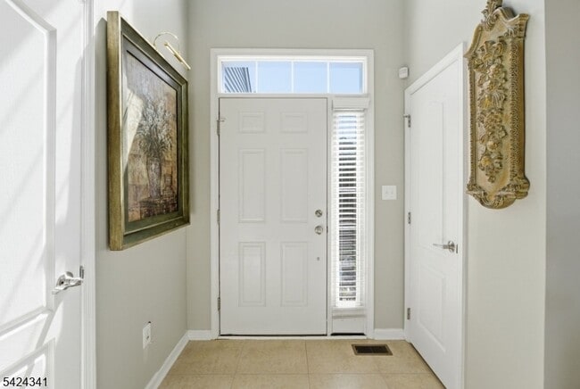 Photo - 263 Winding Hill Dr